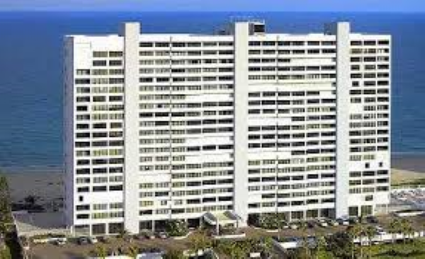 Stratford Arms - Florida Waterfront Condos